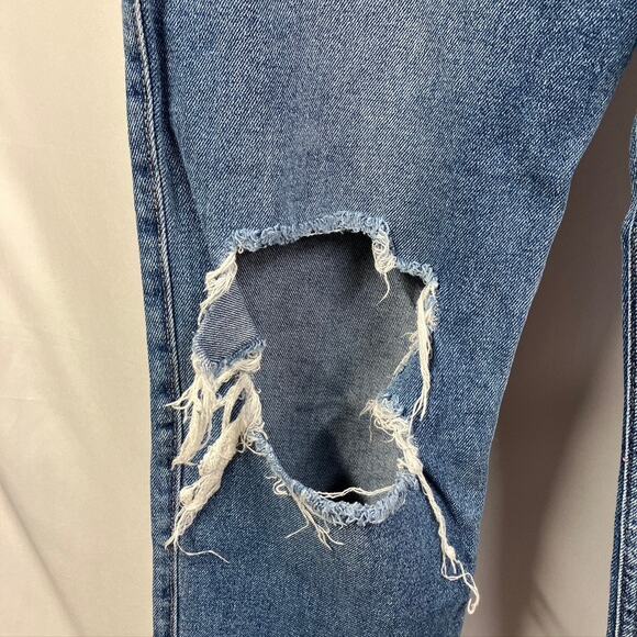 Hollister Ultra High-Rise Vintage Straight Light Wash Distressed Womens 5R 27x27 - Picture 4 of 15